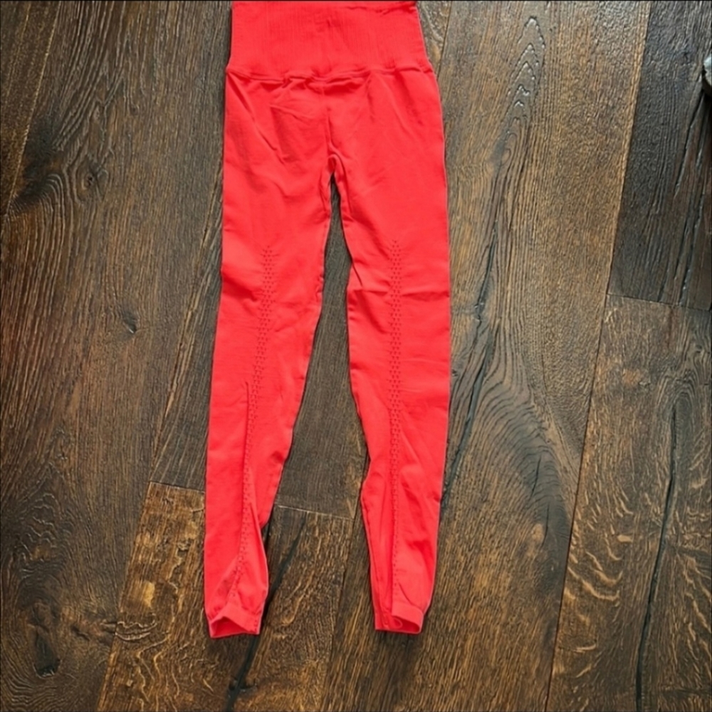 Free People Bundle - Picture 3 of 7